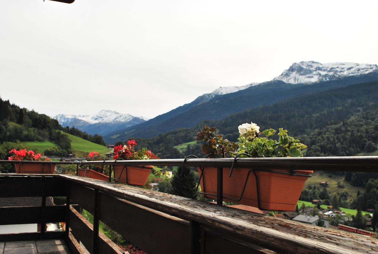 Rooms With Private Bathrooms Saas im Prattigau Exterior photo