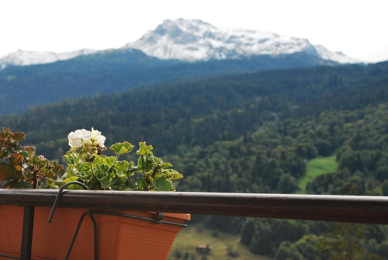 Rooms With Private Bathrooms Saas im Prattigau Exterior photo