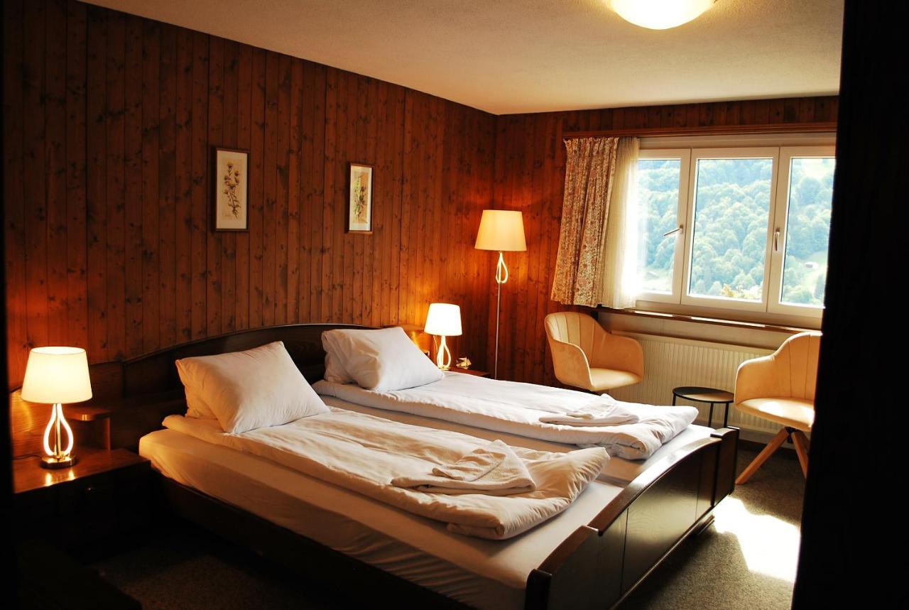 Rooms With Private Bathrooms Saas im Prattigau Exterior photo