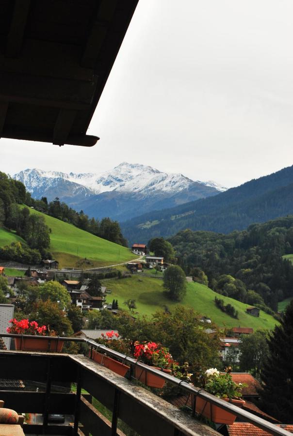 Rooms With Private Bathrooms Saas im Prattigau Exterior photo