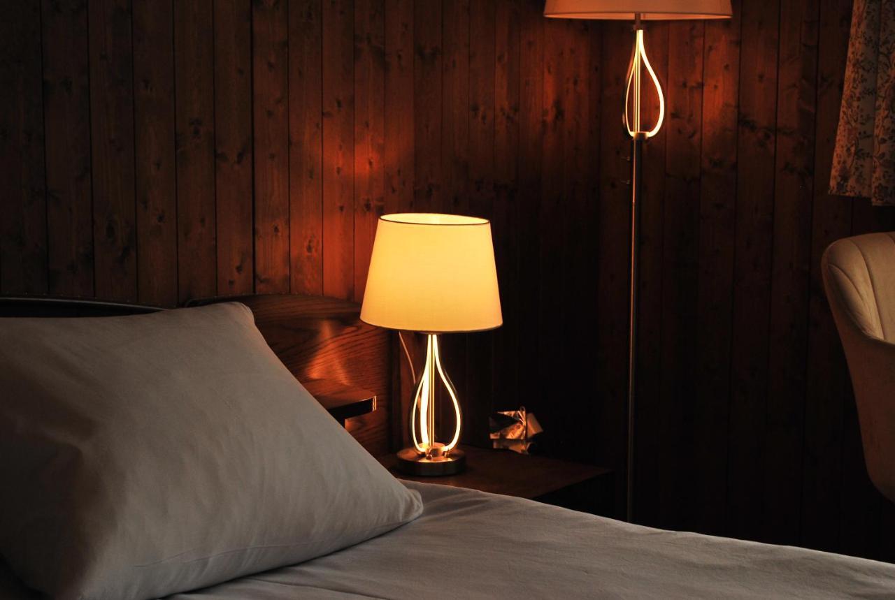 Rooms With Private Bathrooms Saas im Prattigau Exterior photo