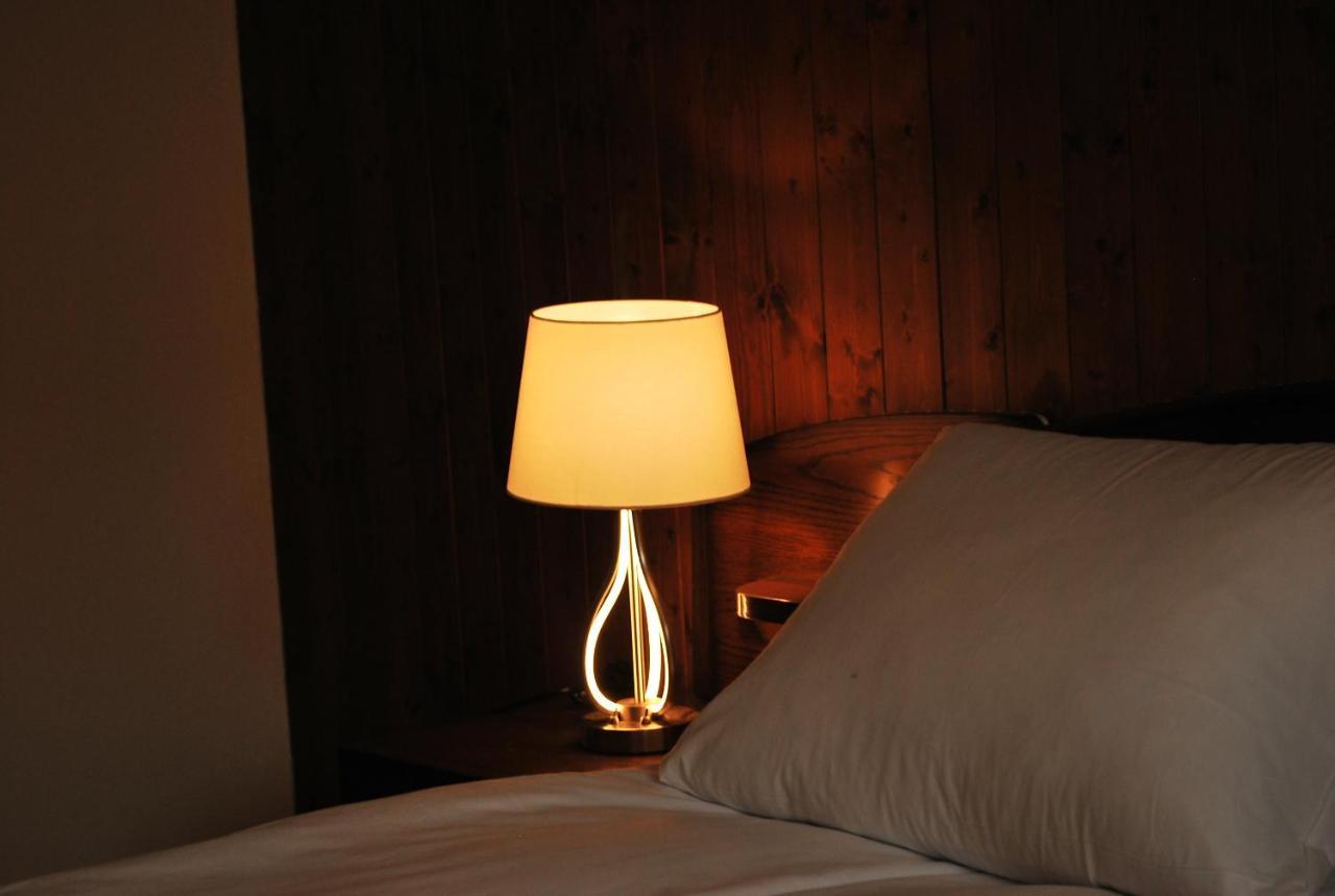 Rooms With Private Bathrooms Saas im Prattigau Exterior photo