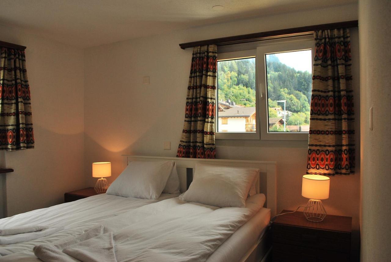 Rooms With Private Bathrooms Saas im Prattigau Exterior photo