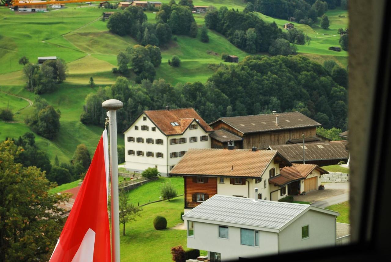 Rooms With Private Bathrooms Saas im Prattigau Exterior photo